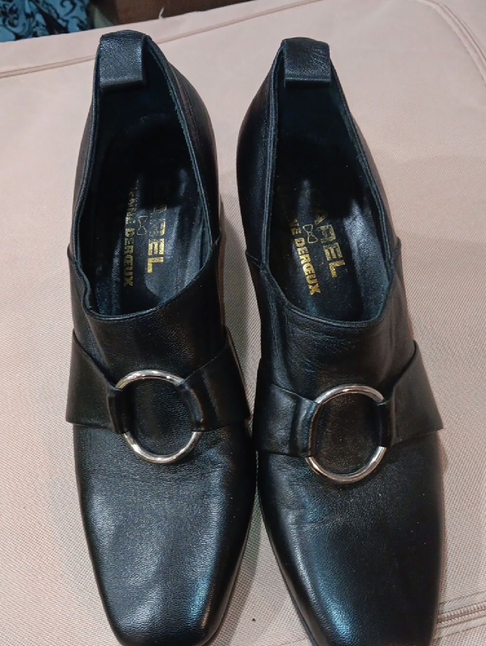 Carel Etienne Deroux Black Leather Slip-On Loafers with Silver Ring Accent